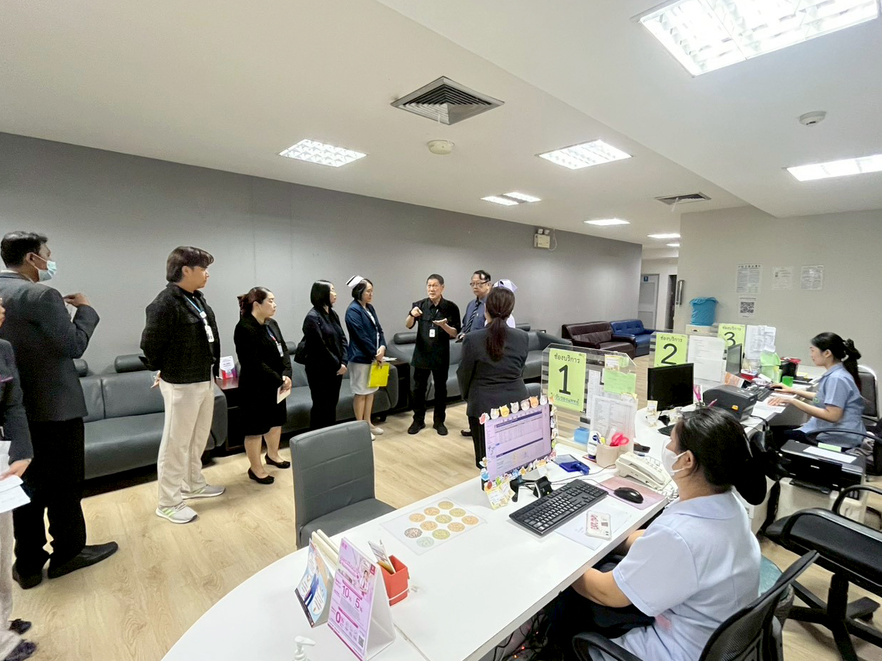 LINE_ALBUM_ปกส_251104_123.jpg (707 KB)